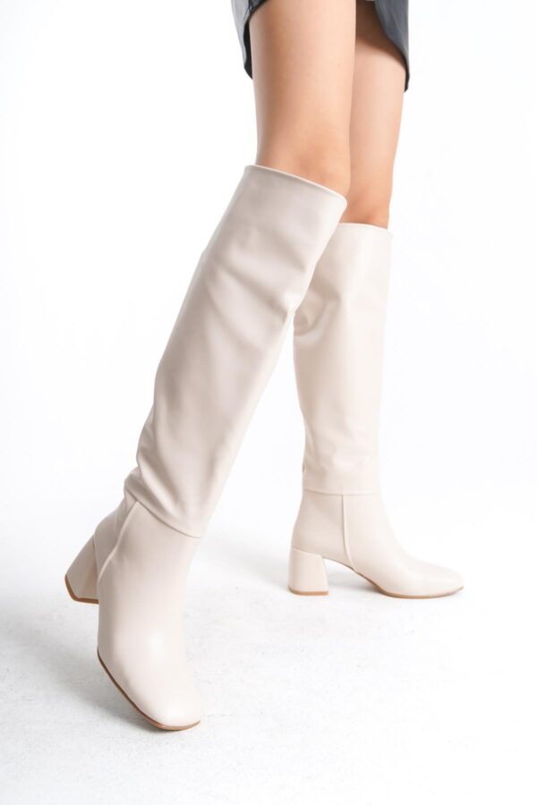 Women's Genuine Leather Long Boots Thick Heeled Solid Color Below the Knee Boots